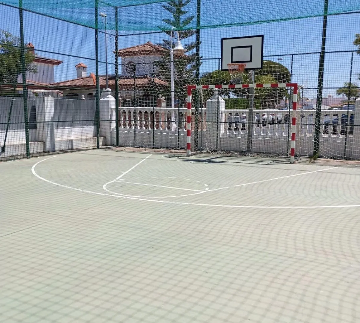 Cigueenas El Portil 0*,