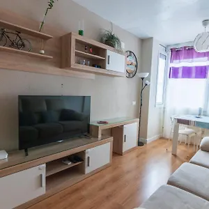 Cosy 2br Flat In Nuevo Portil Centre Apartamento