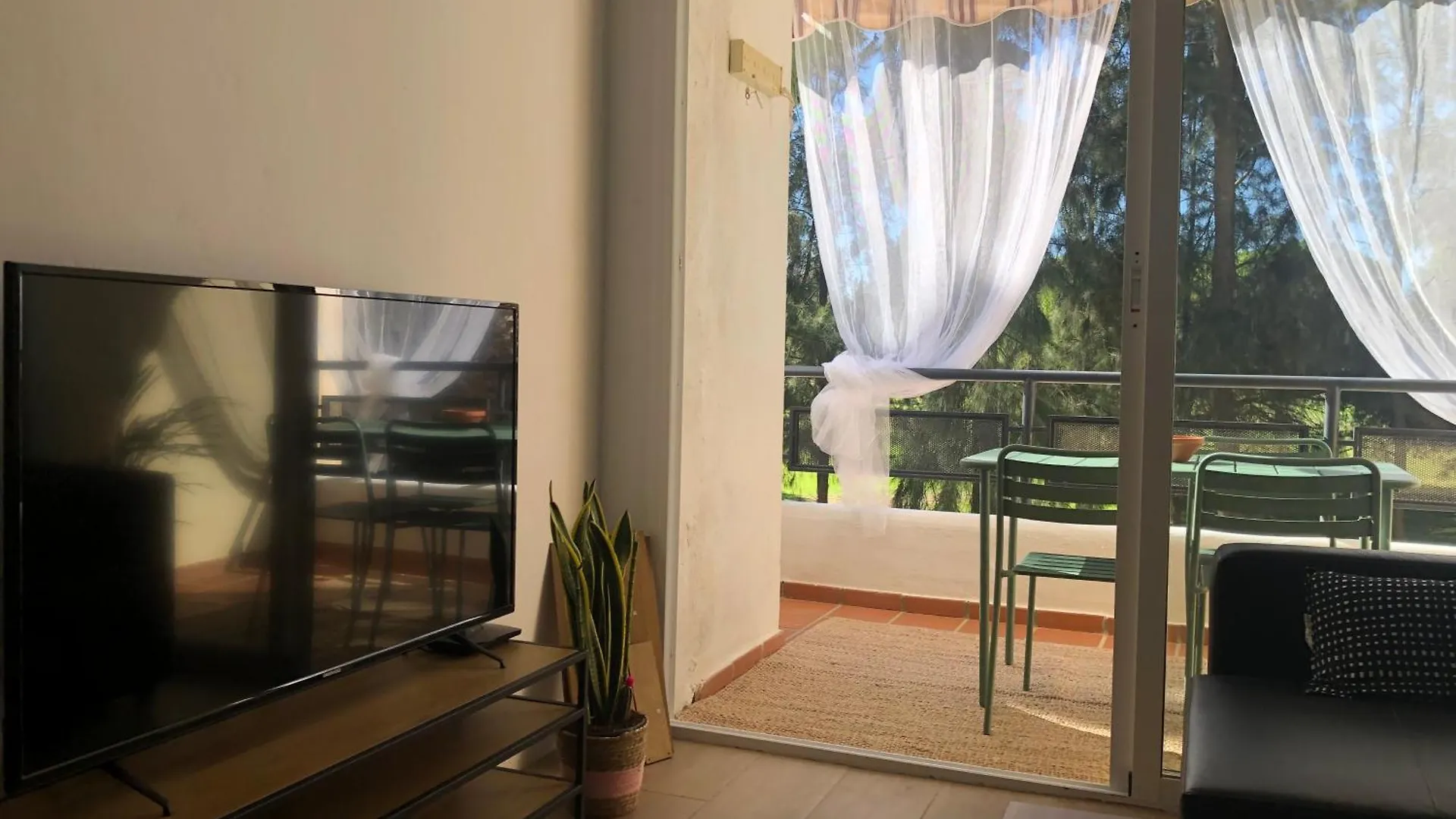 Cigueenas El Portil Apartment